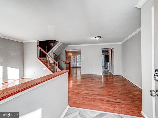 Photo - 41 Lambeth Bridge Ct Townhome