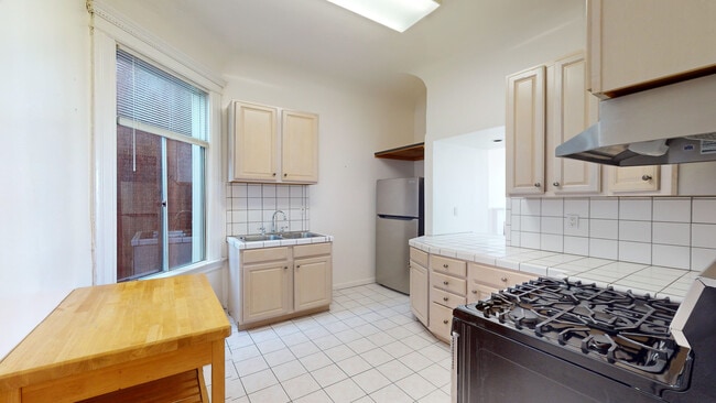 Photo - 759 6th Ave Unit 3