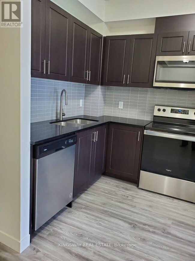 Photo - 128 King St N Unit 709