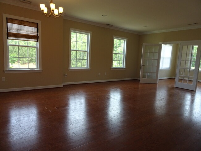 Photo - 3 bed condo with a golf course view in Bra...