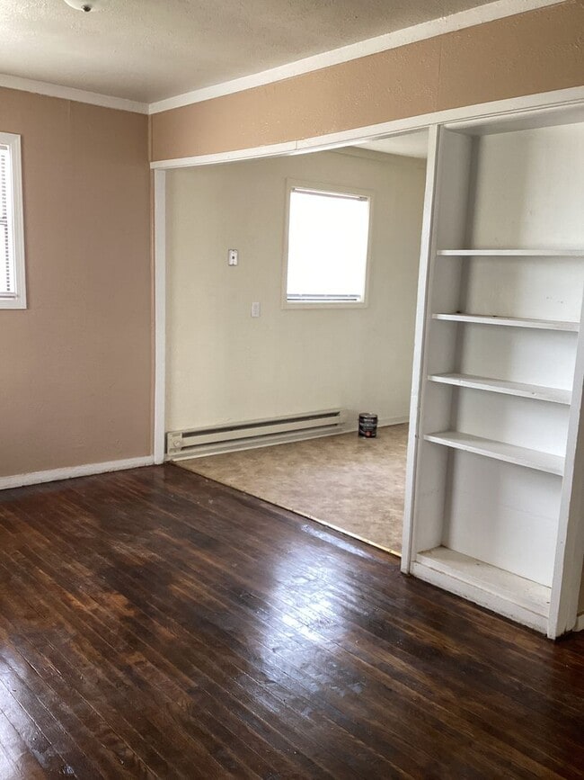 Photo - Newly Updated 2 bedroom Close to Morrison Park and High School!  Pets Welcome Upon Approval!