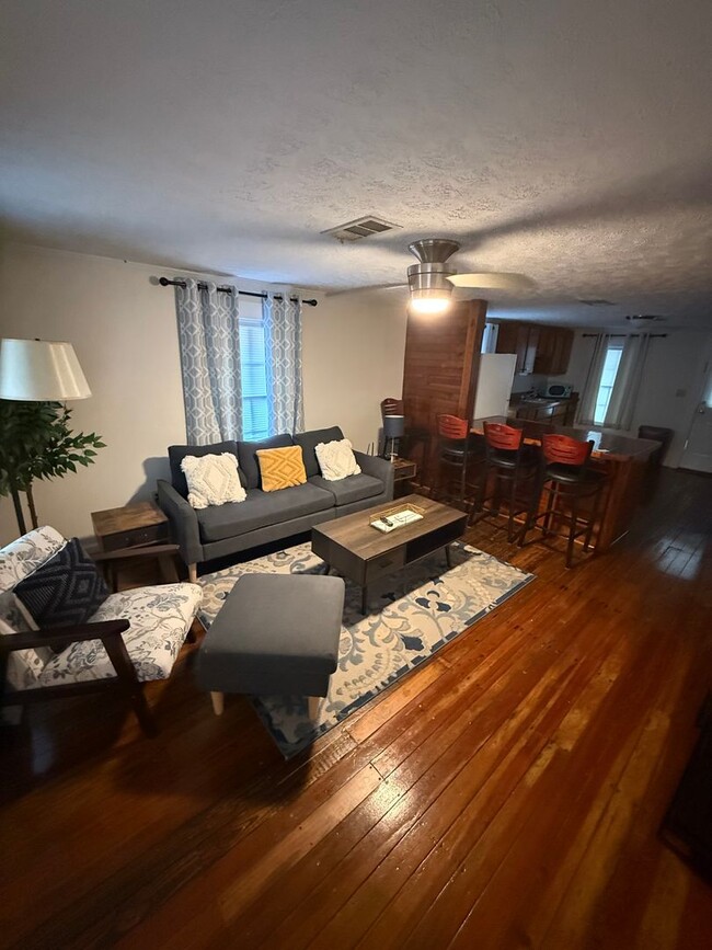 Photo - Furnished 2 BR 2 bath