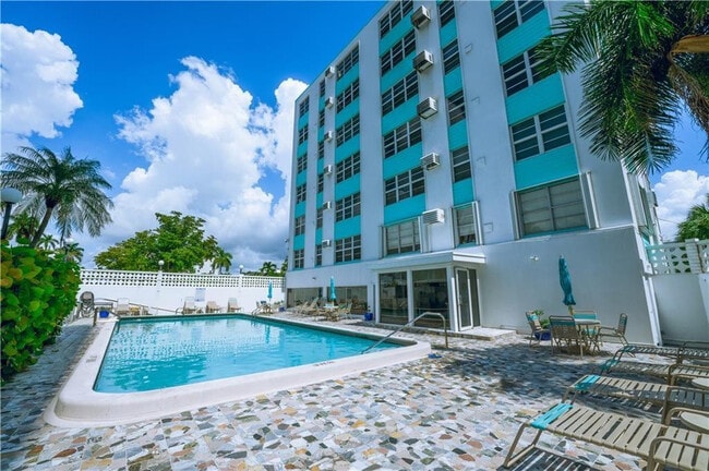 Photo - 600 N Birch Rd Unit 301H