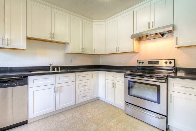6233 Montecito Blvd Unit 17