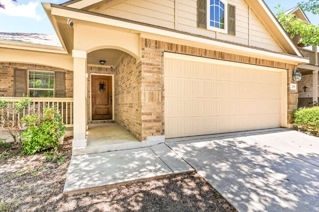 Photo - 209 Rawhide Way