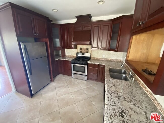 Photo - 2244 Ripple St