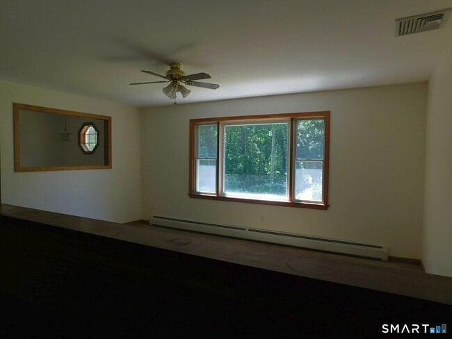 Photo - 60 Osga Ln