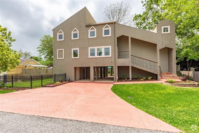 Building Photo - 112 Oak Rd Rental