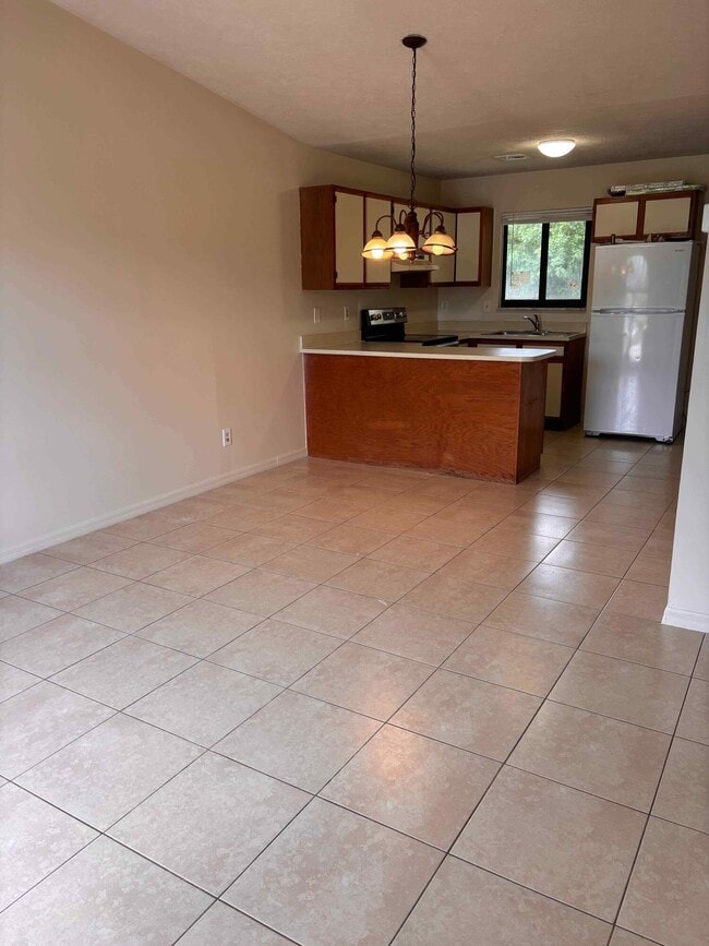 Photo - 5045 SE Primrose Way