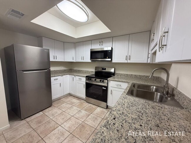 Photo - 16733 E Ashbrook Dr Unit A