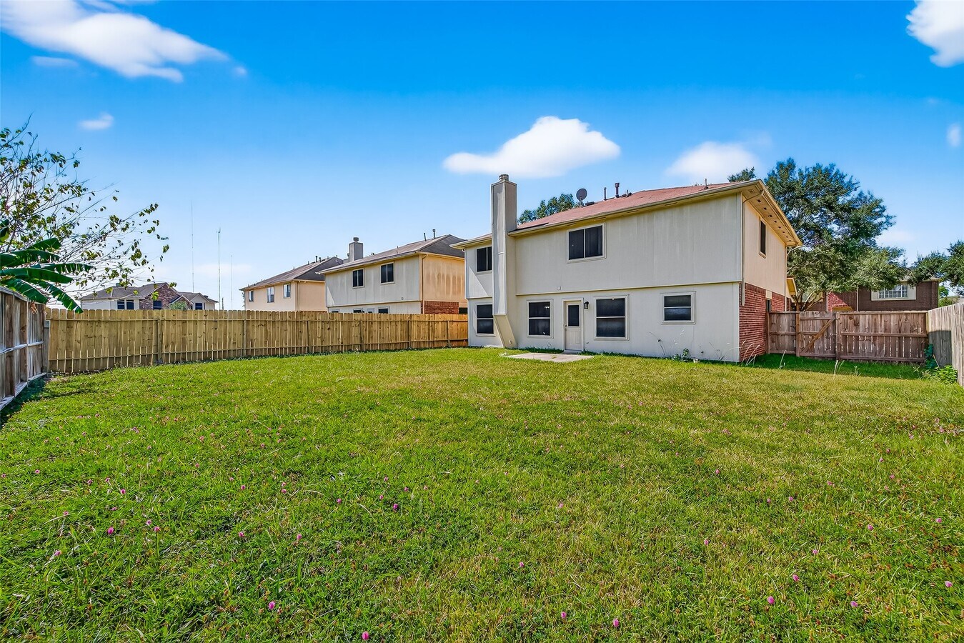 Photo - 2219 Mountshire Dr