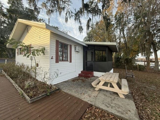 Building Photo - 8801 E Moonrise Ln