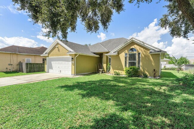 Photo - 1622 SW Realty St