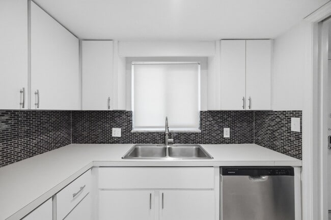 Photo - 8950 Park Blvd Unit 304