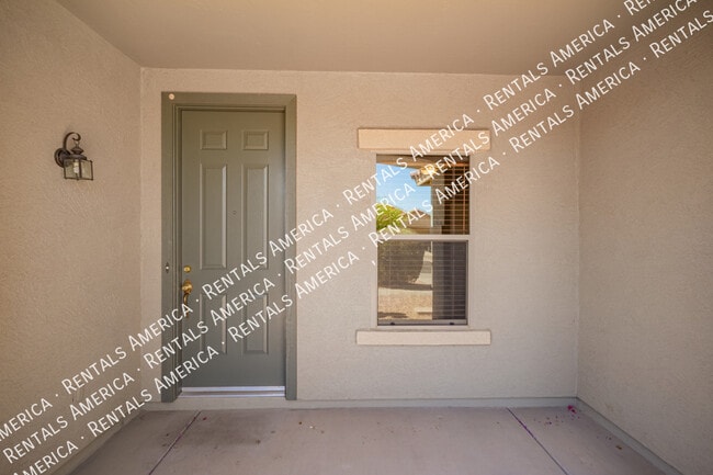 Photo - 664 W Silver Reef Ct