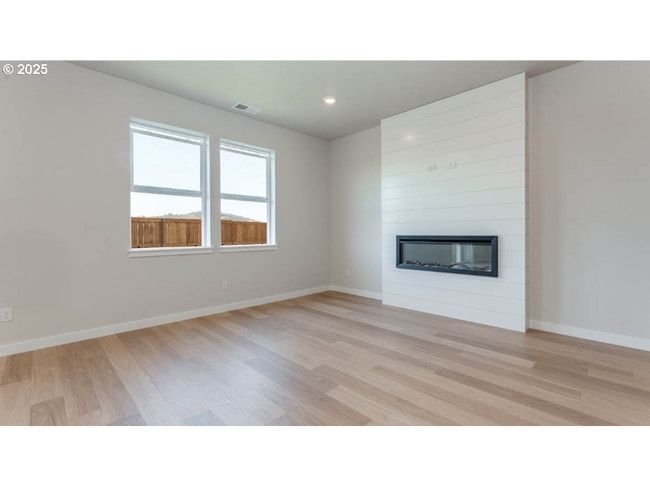 Photo - 9212 SE Azalea St