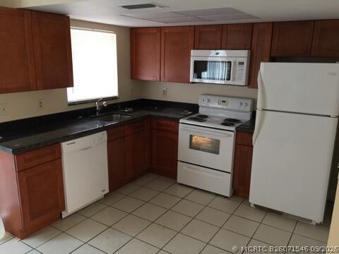 Photo - 5323 NW 27th St Unit B4