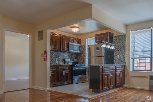 51-25 Van Kleeck St