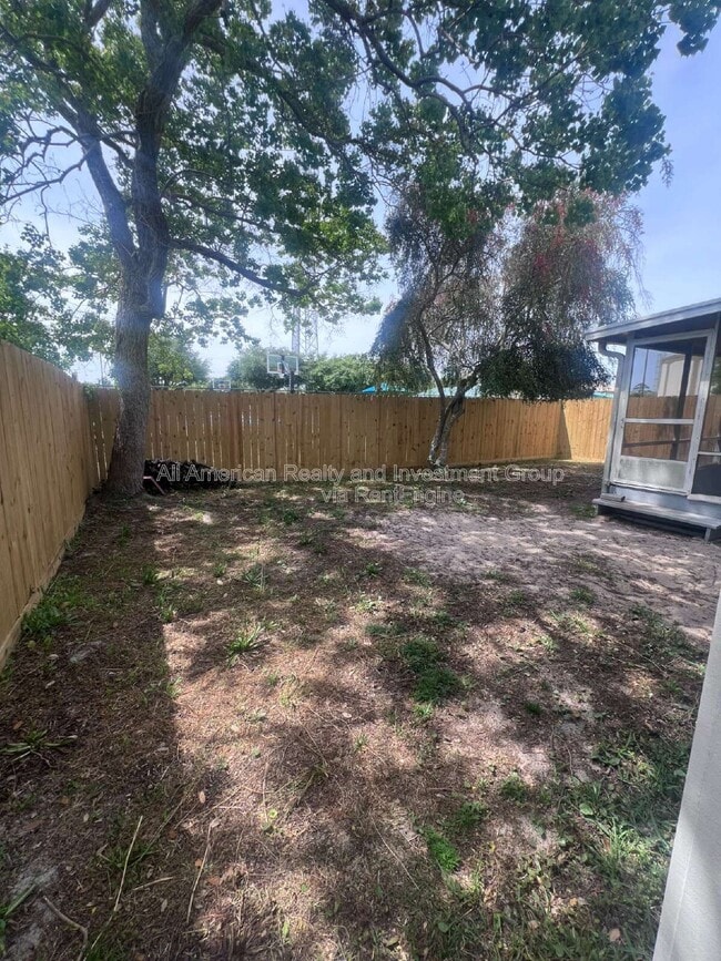 Photo - 510 Woodland Park Cir