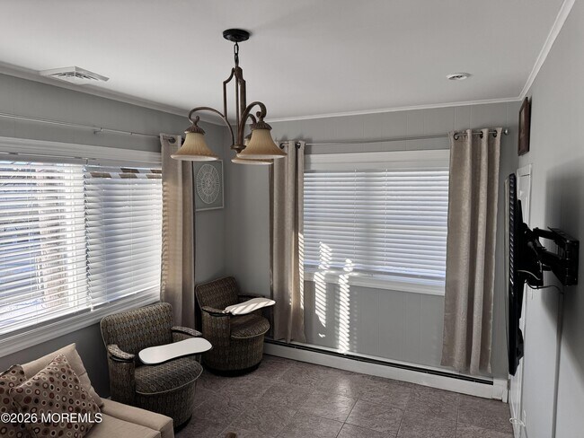 Photo - 604 SE Central Ave