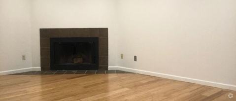 Building Photo - 2905 Niagra St Rental