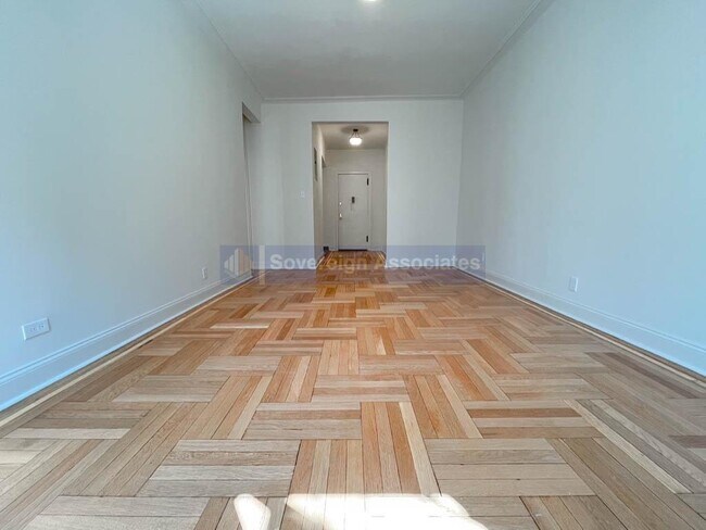Photo - 664 W 163rd St Unidad 53