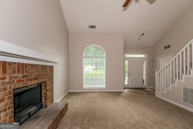 Photo - 117 Brookhaven Ln