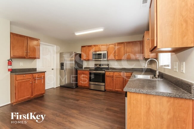 Photo - 2709 Buckleigh Dr