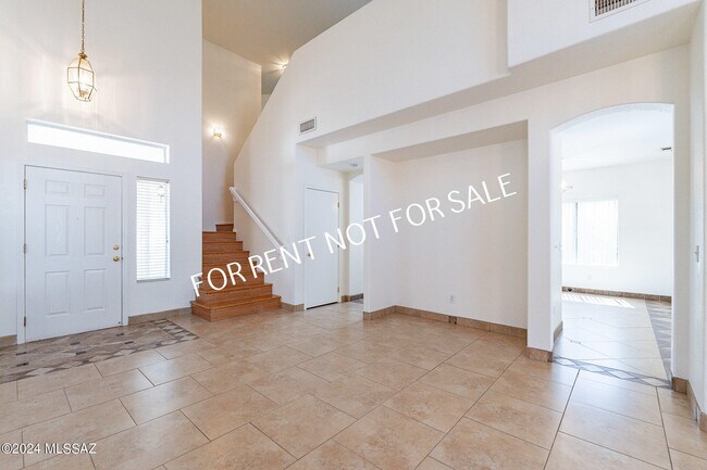 7442 W Sonesta Dr