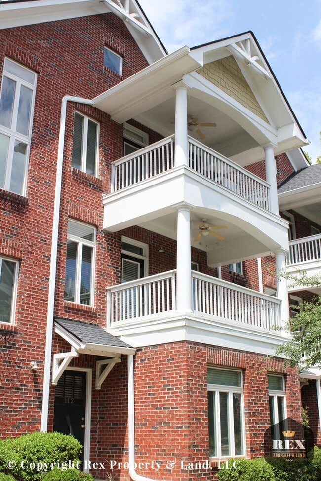 Building Photo - 112 Landing Dr