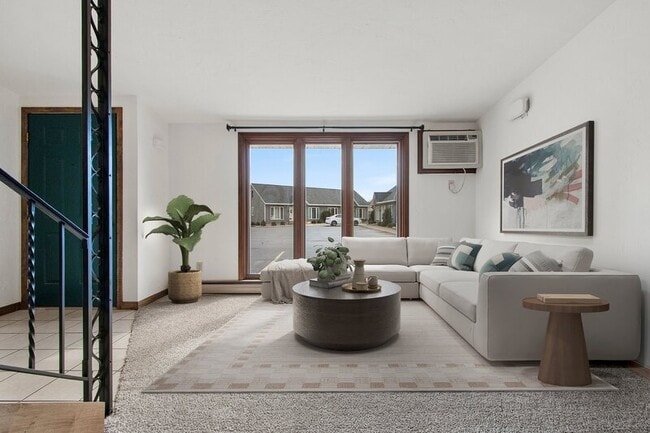 Building Photo - 2360 Canter Ln