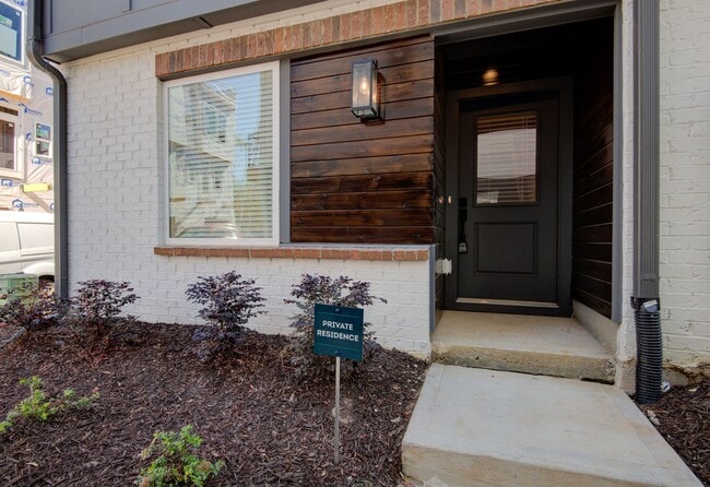 Building Photo - COMING SOON! Modern End-Unit Living Near Uptown | Rooftop Terrace + Tandem Garage