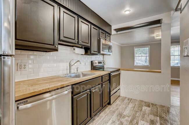 Photo - 1253 Locust St