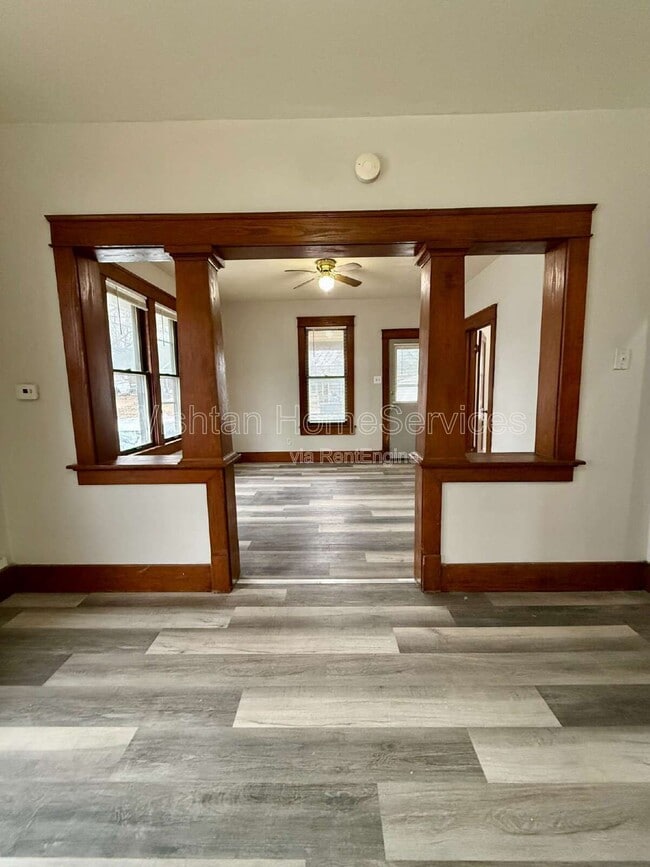 Photo - 530 W Orchard Dr