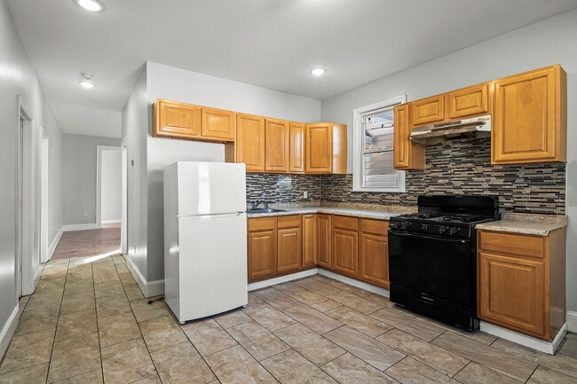 Photo - 69 Cedar Ave Unit 2