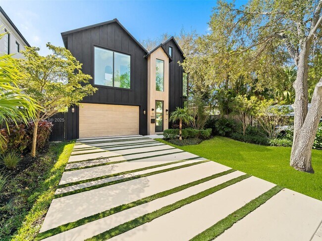 Photo - 1610 NE 4th Pl