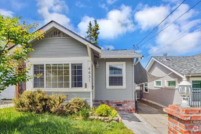 Building Photo - 4431 Penniman Ave Rental