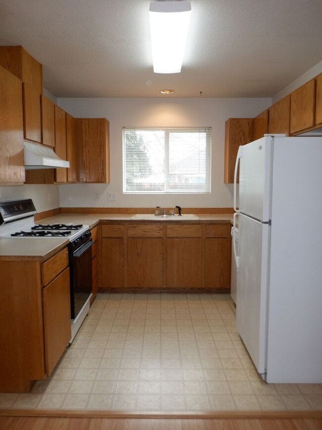 1931 NW Hemlock Ave Unidad D