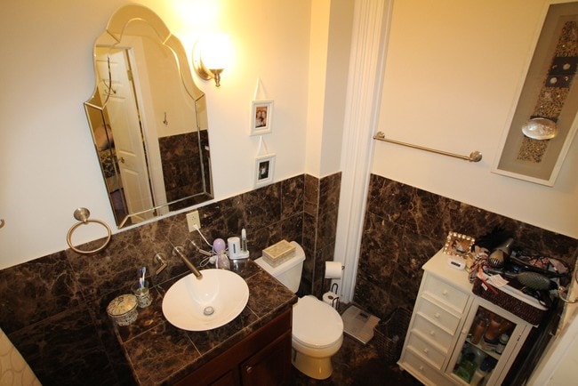 Photo - 212 W Franklin St