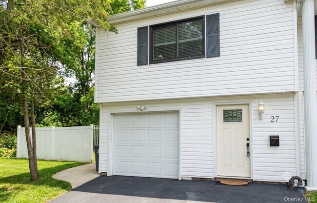 Photo - 27 Stuart Dr