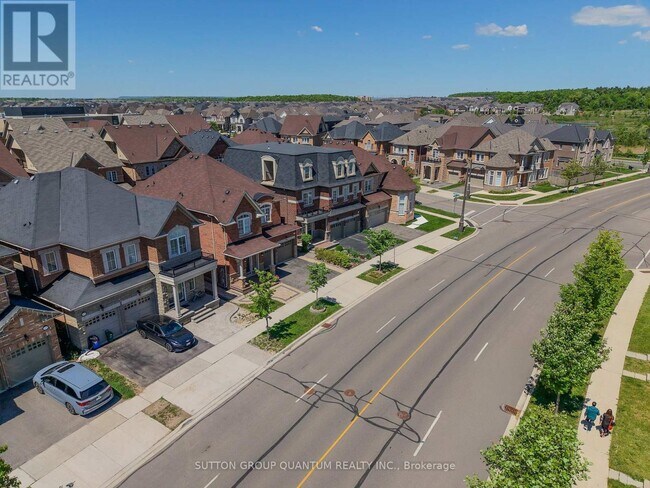 Photo - 3196 Ernest Appelbe Blvd.