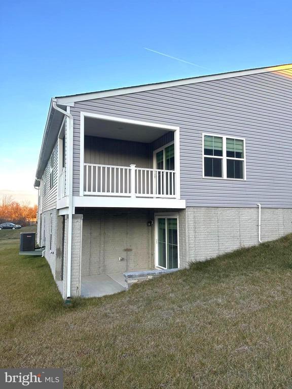 Photo - 117 Dunster St