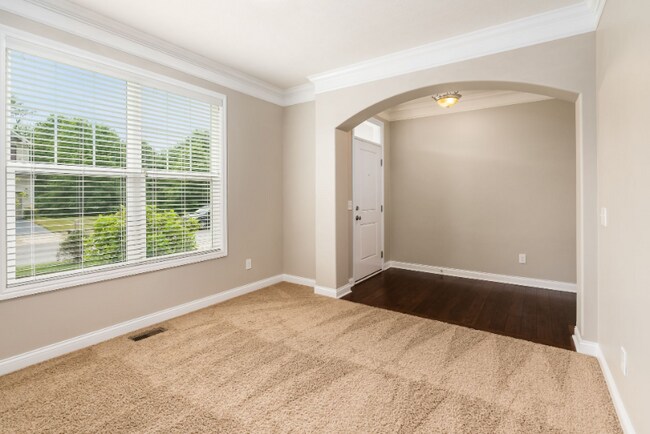 Photo - 294 McElhinny Ln