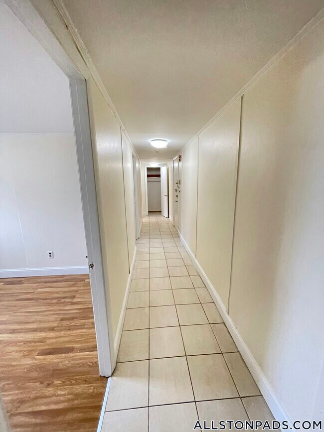 Photo - 19 Brighton Ave Unidad B