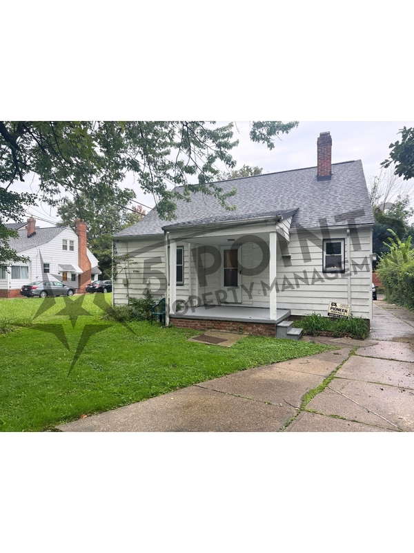 3694 Grosvenor Rd