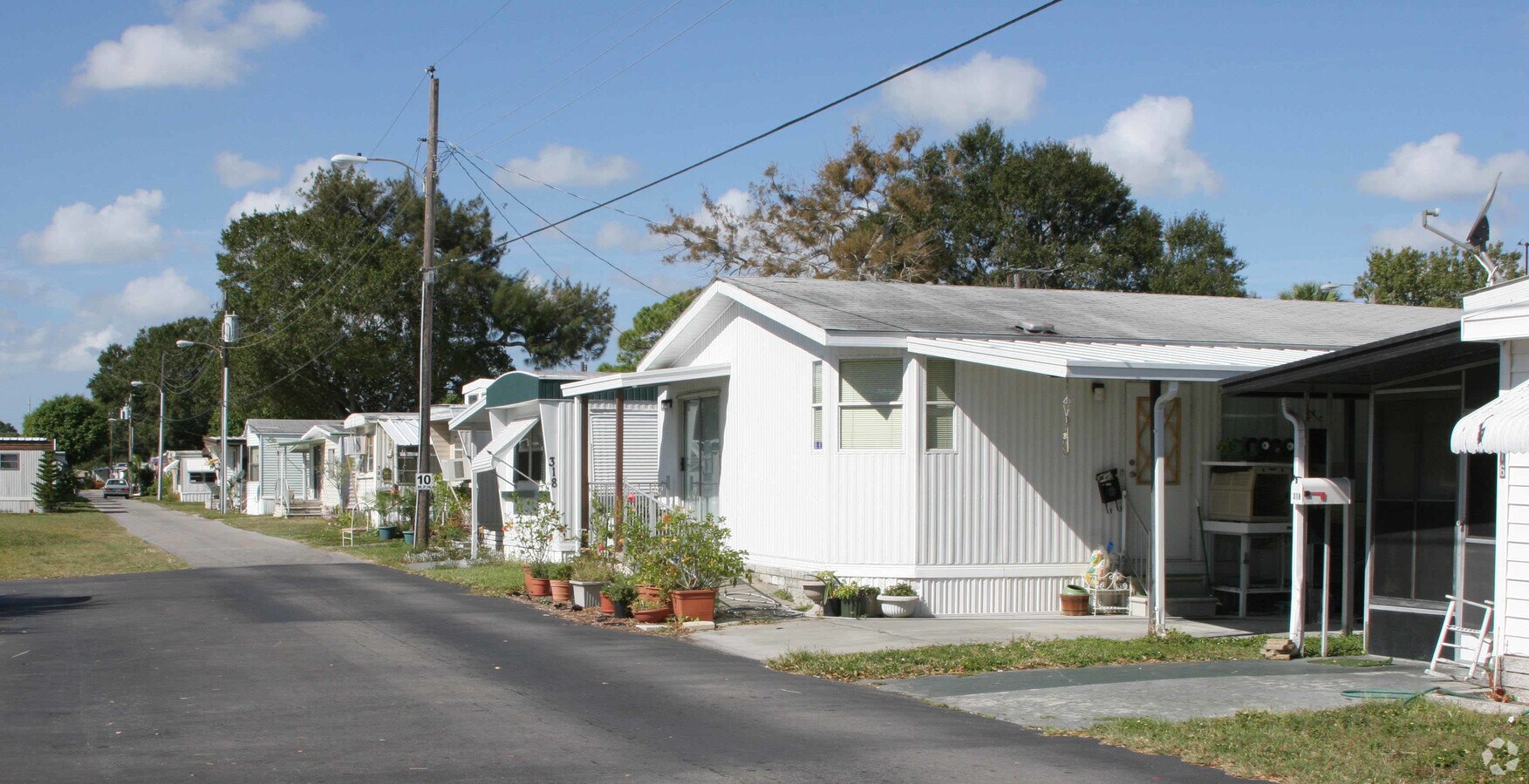 Photo - Hollywood Trailer Park