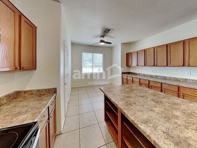 Photo - 2827 S 74th Dr