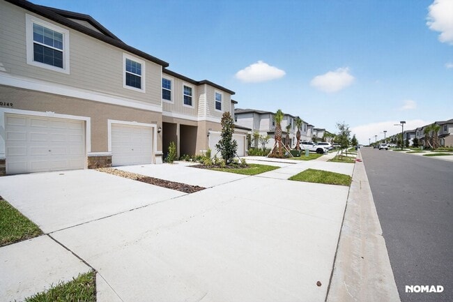 Photo - 10153 Trumpet Honeysuckle Wy