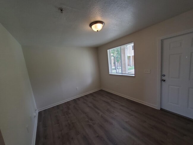 Photo - 14238 NW 17th Ave