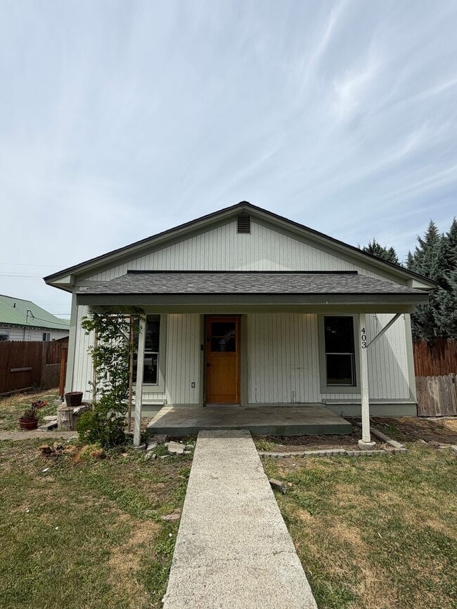 Building Photo - Two Bedroom Home in West Ellensburg